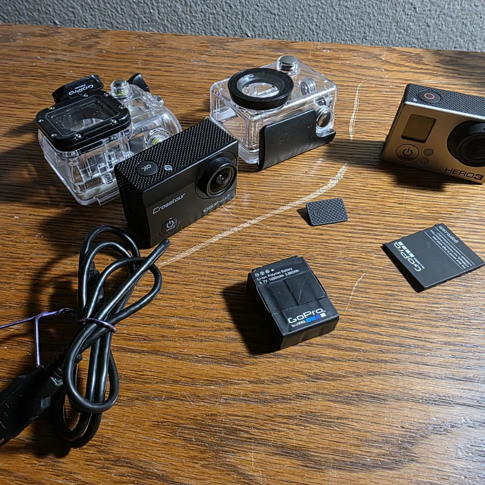 GoPro Black Action Camera Set - Picture 1 of 8